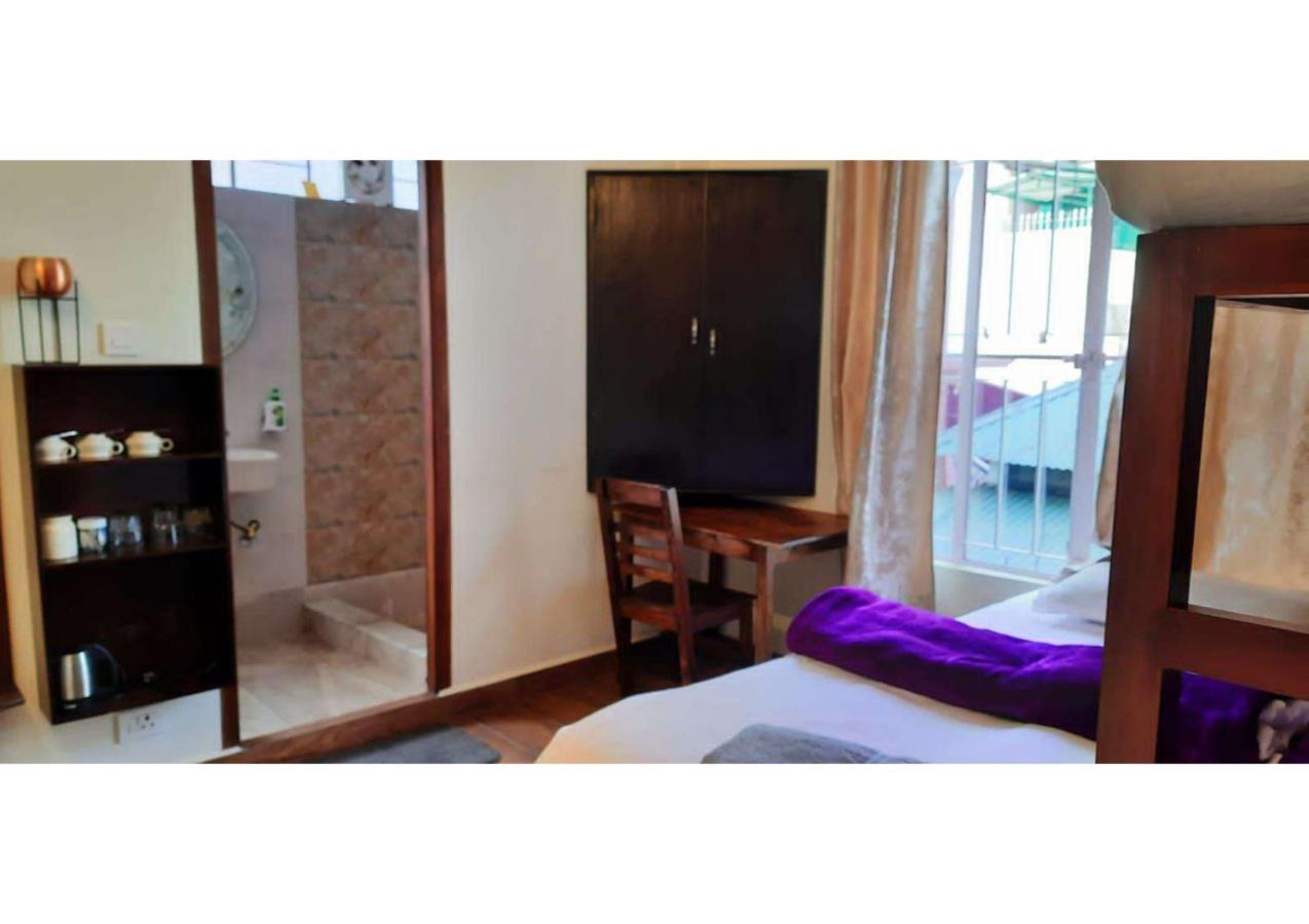 East Blue Homestay Σιλόνγκ Εξωτερικό φωτογραφία